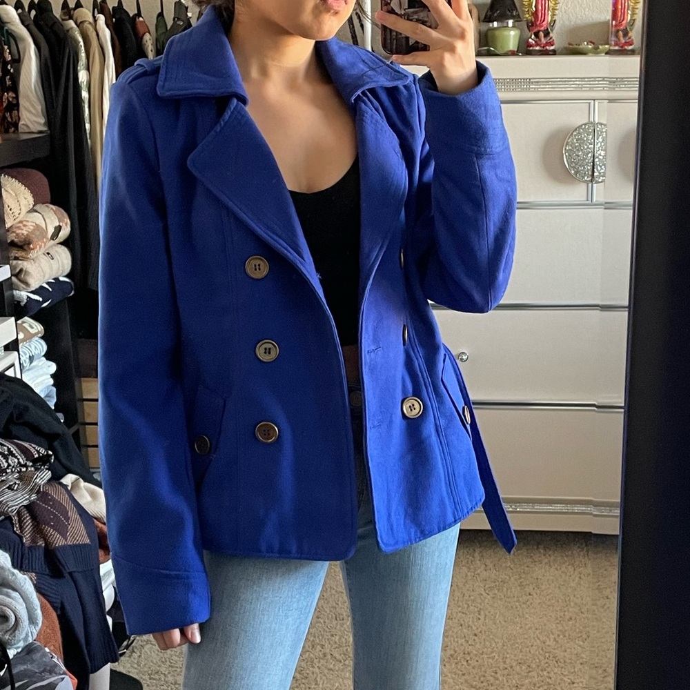 Blue Coat 💙 - Picture 4 of 4